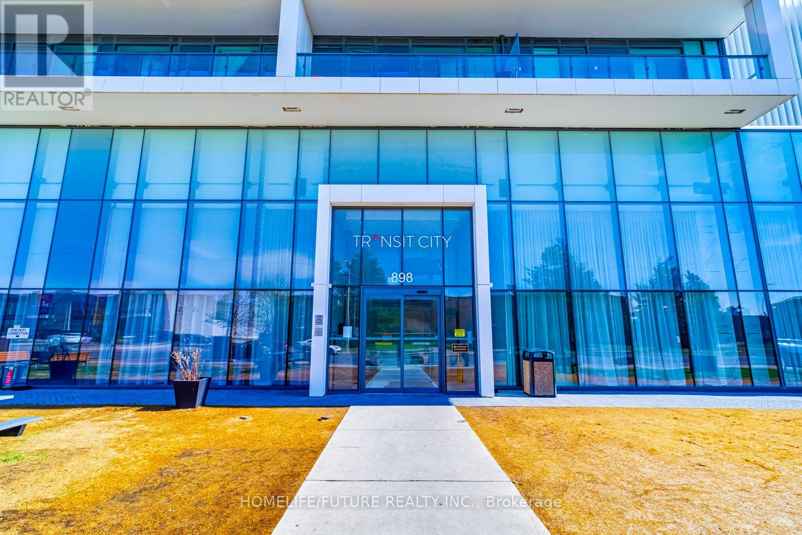 Property at 898 PORTAGE PARKWAY image 2
