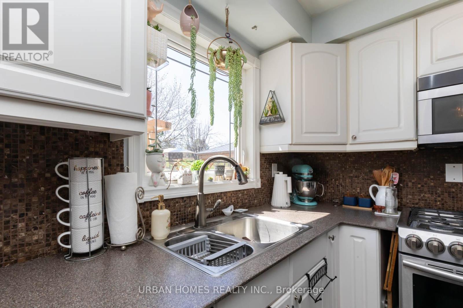 61 Bob O'link Avenue, Vaughan, Ontario  L4K 1H2 - Photo 16 - N12118254