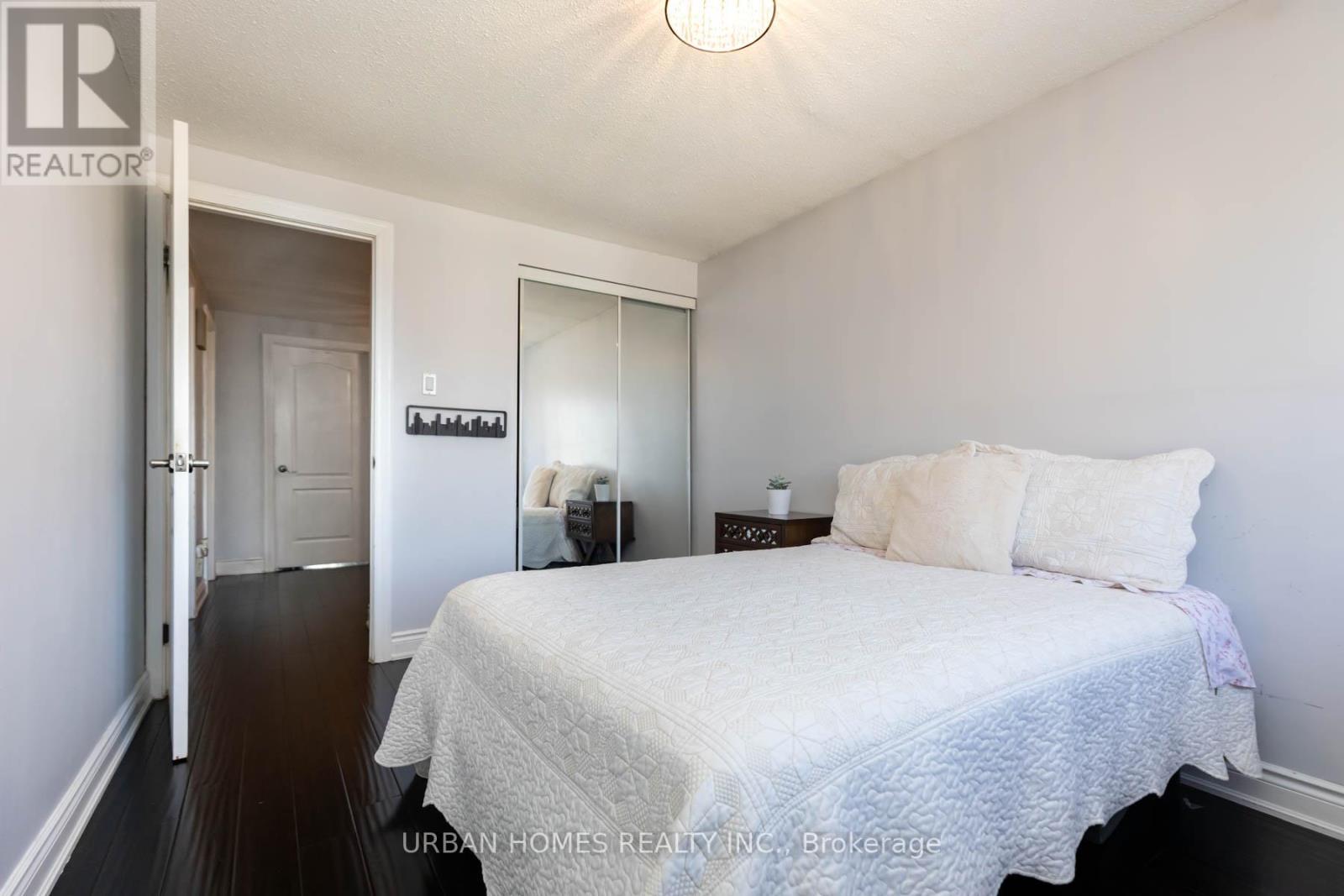 61 Bob O'link Avenue, Vaughan, Ontario  L4K 1H2 - Photo 24 - N12118254