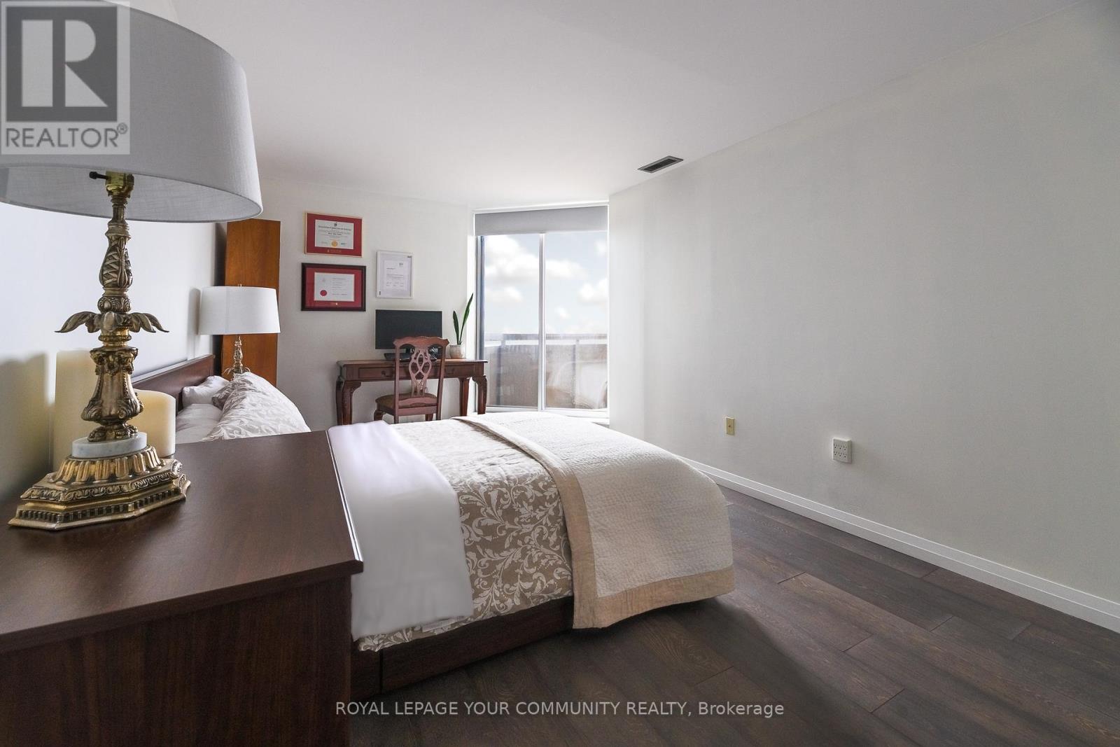 1608 - 3845 Lake Shore Boulevard W, Toronto (Long Branch), Ontario  M8W 4Y3 - Photo 13 - W12117331
