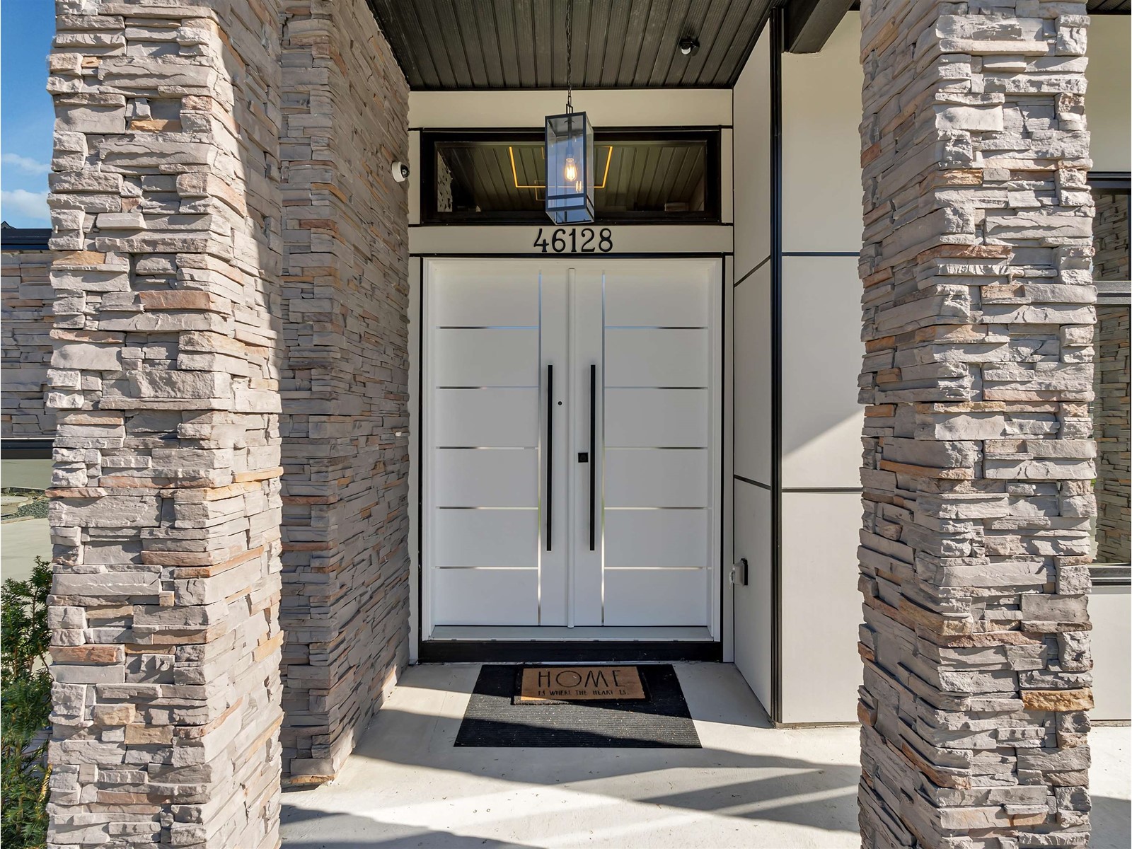 Property at 46128 N CRESTVIEW DRIVE image 4