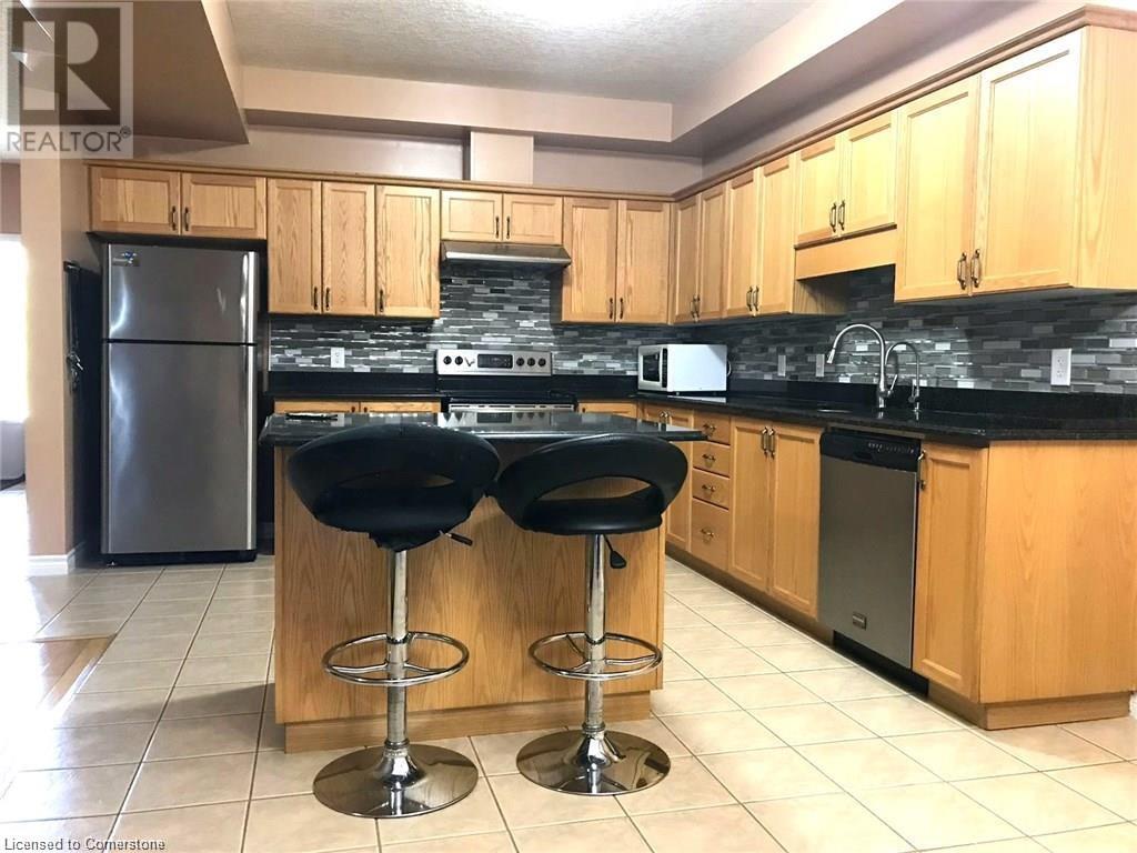 193 Huck Crescent, Kitchener, Ontario  N2N 0A3 - Photo 4 - 40721359