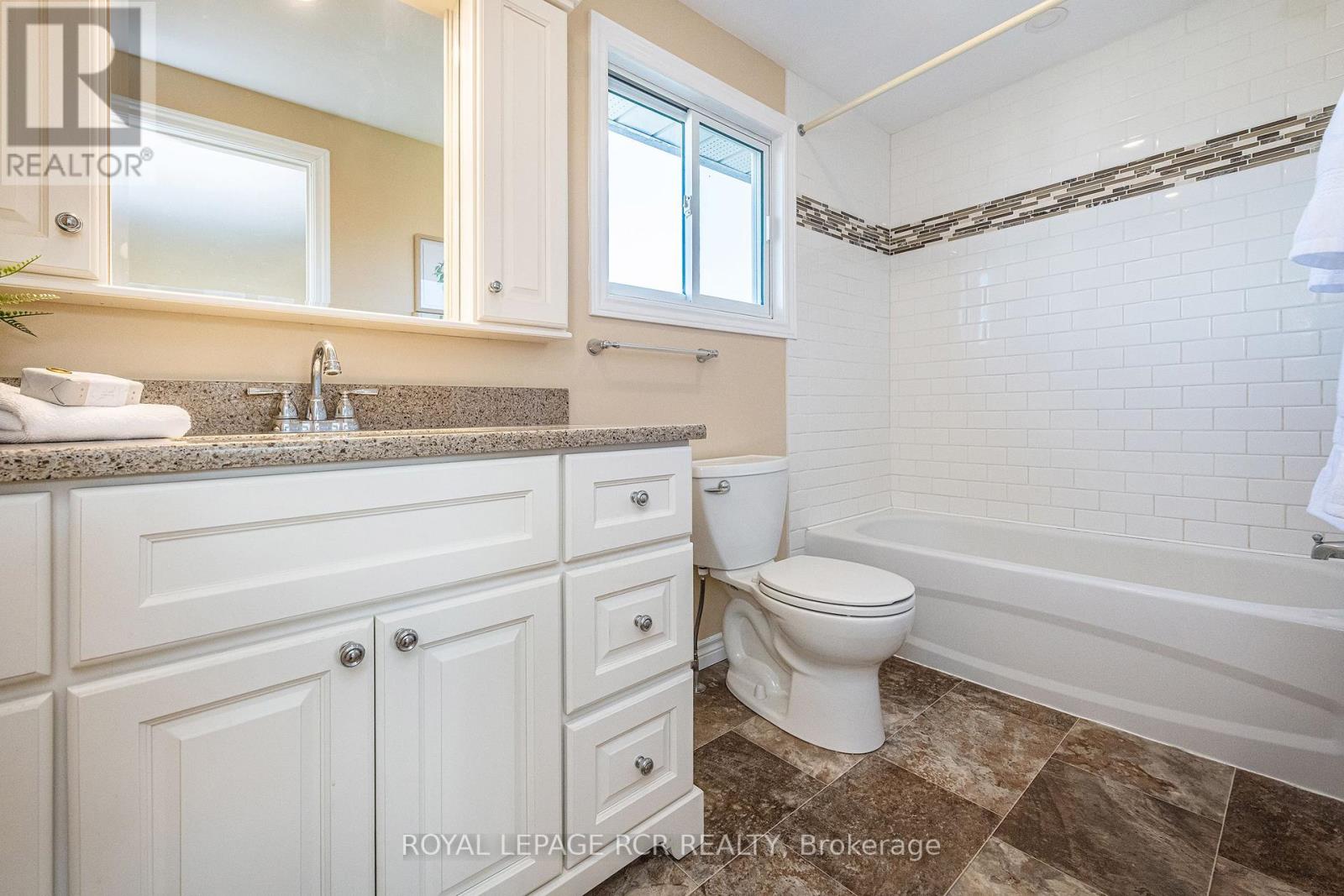 222 Walsh Crescent, Orangeville, Ontario  L9W 4T1 - Photo 19 - W12118232