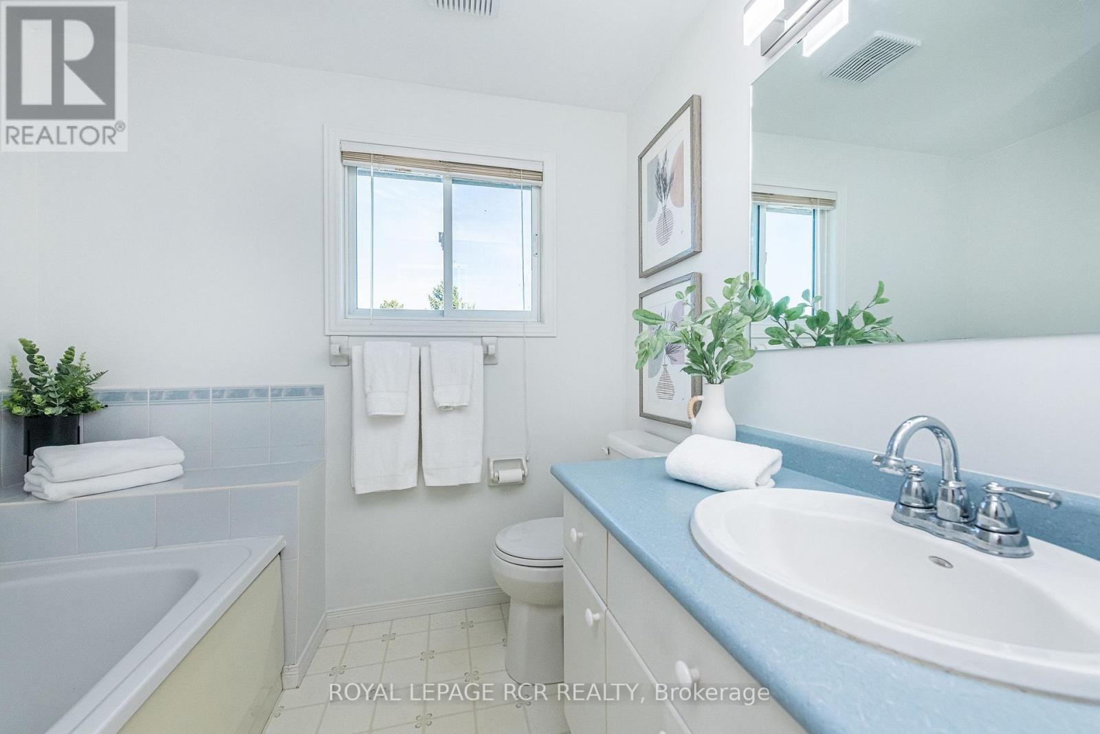 222 Walsh Crescent, Orangeville, Ontario  L9W 4T1 - Photo 22 - W12118232