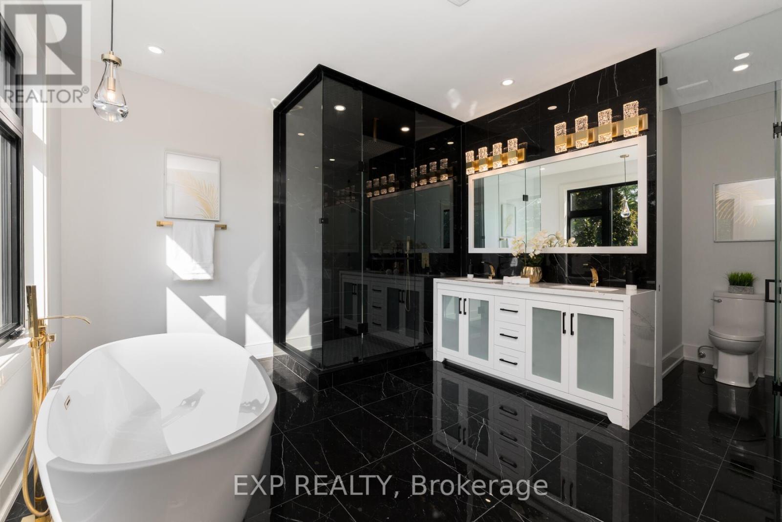 144 Stewart Street, Oakville, Ontario  L6K 1X9 - Photo 17 - W12118256