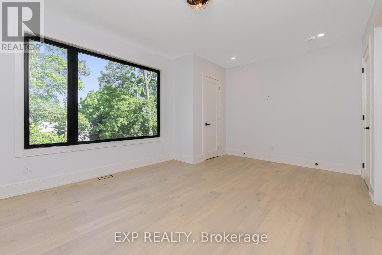 144 Stewart Street, Oakville, Ontario  L6K 1X9 - Photo 20 - W12118256