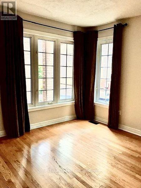 13 Princess Street, Mississauga, Ontario  L5M 1Z8 - Photo 2 - W12118280