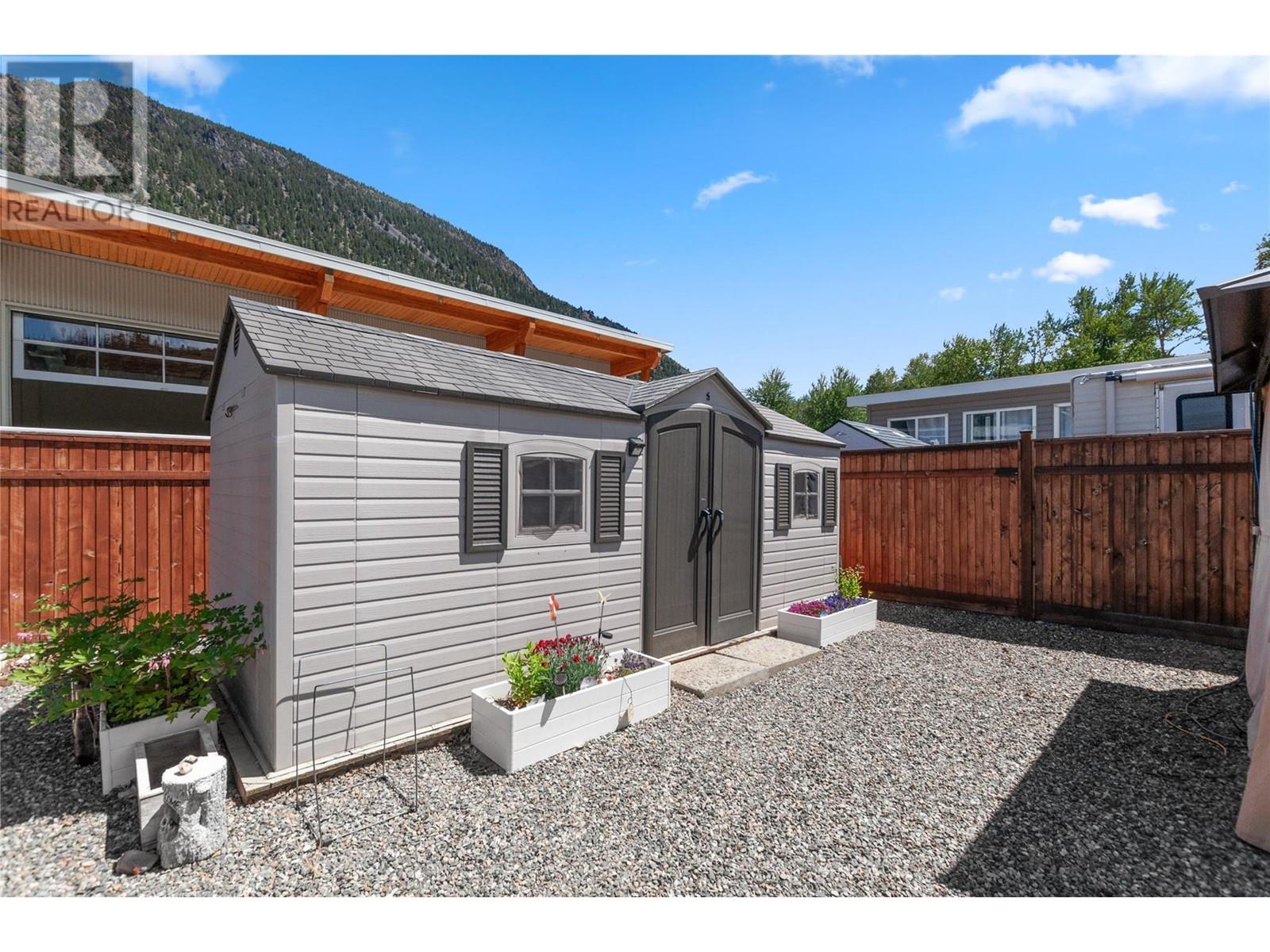 4354 Highway 3 Unit# 51, Keremeos, British Columbia  V0X 1N1 - Photo 6 - 10345994