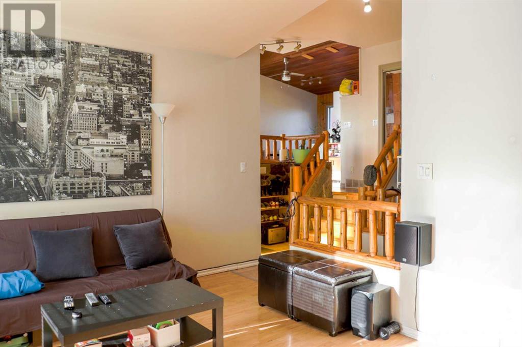 236 Pinetree Road Ne, Calgary, Alberta  T1Y 1K3 - Photo 8 - A2207952
