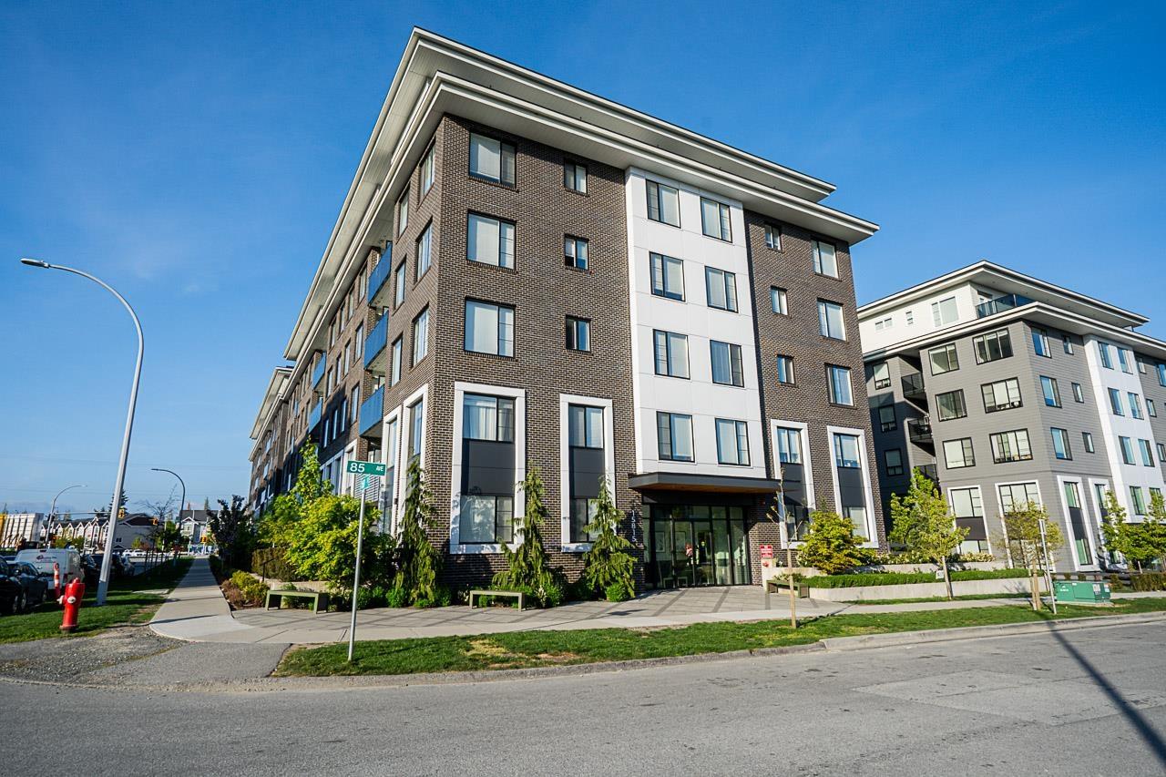 305 15815 85TH AVENUE, Surrey, British Columbia