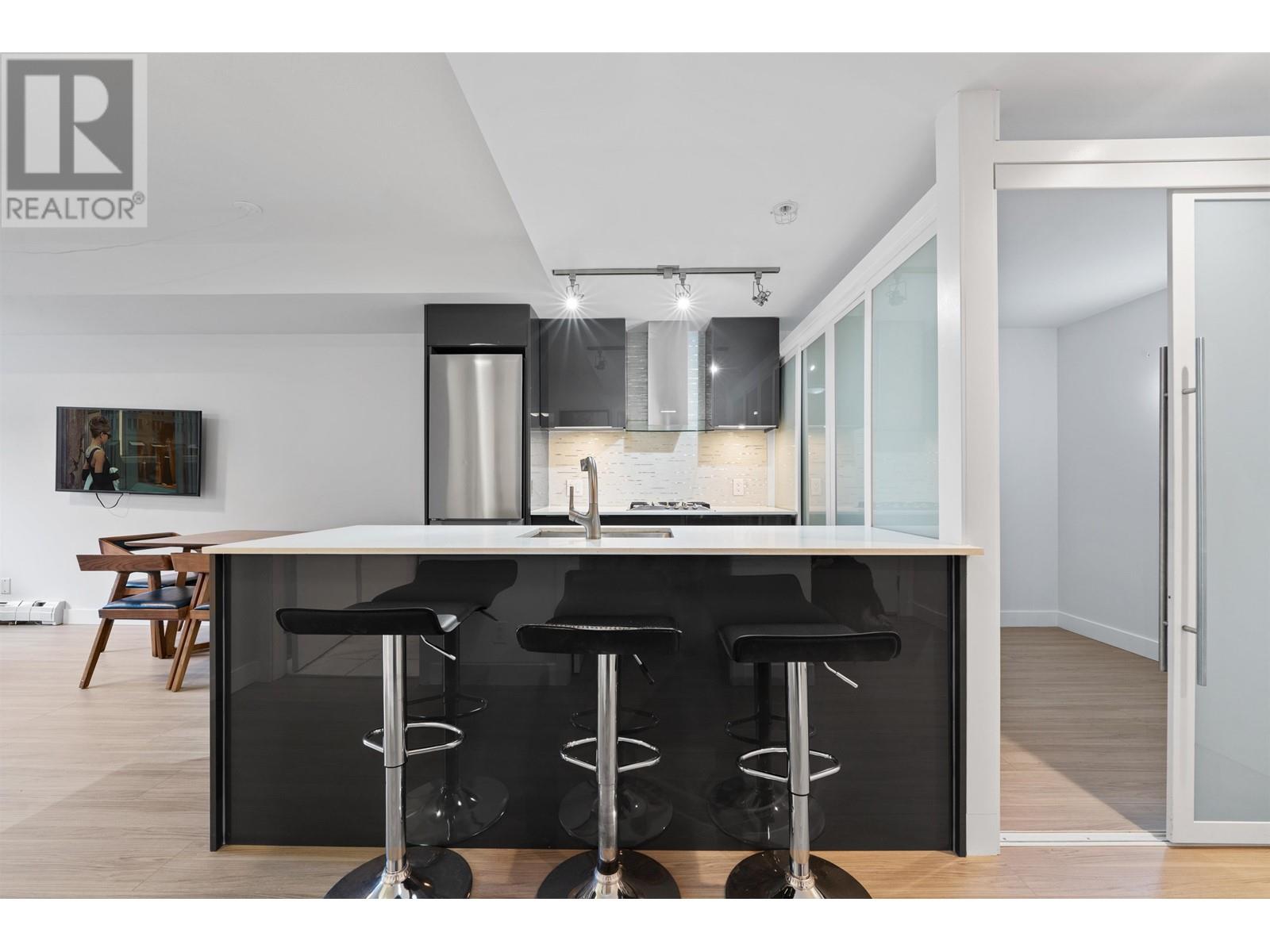 404 1283 Howe Street, Vancouver, British Columbia  V6Z 0E3 - Photo 2 - R2997193