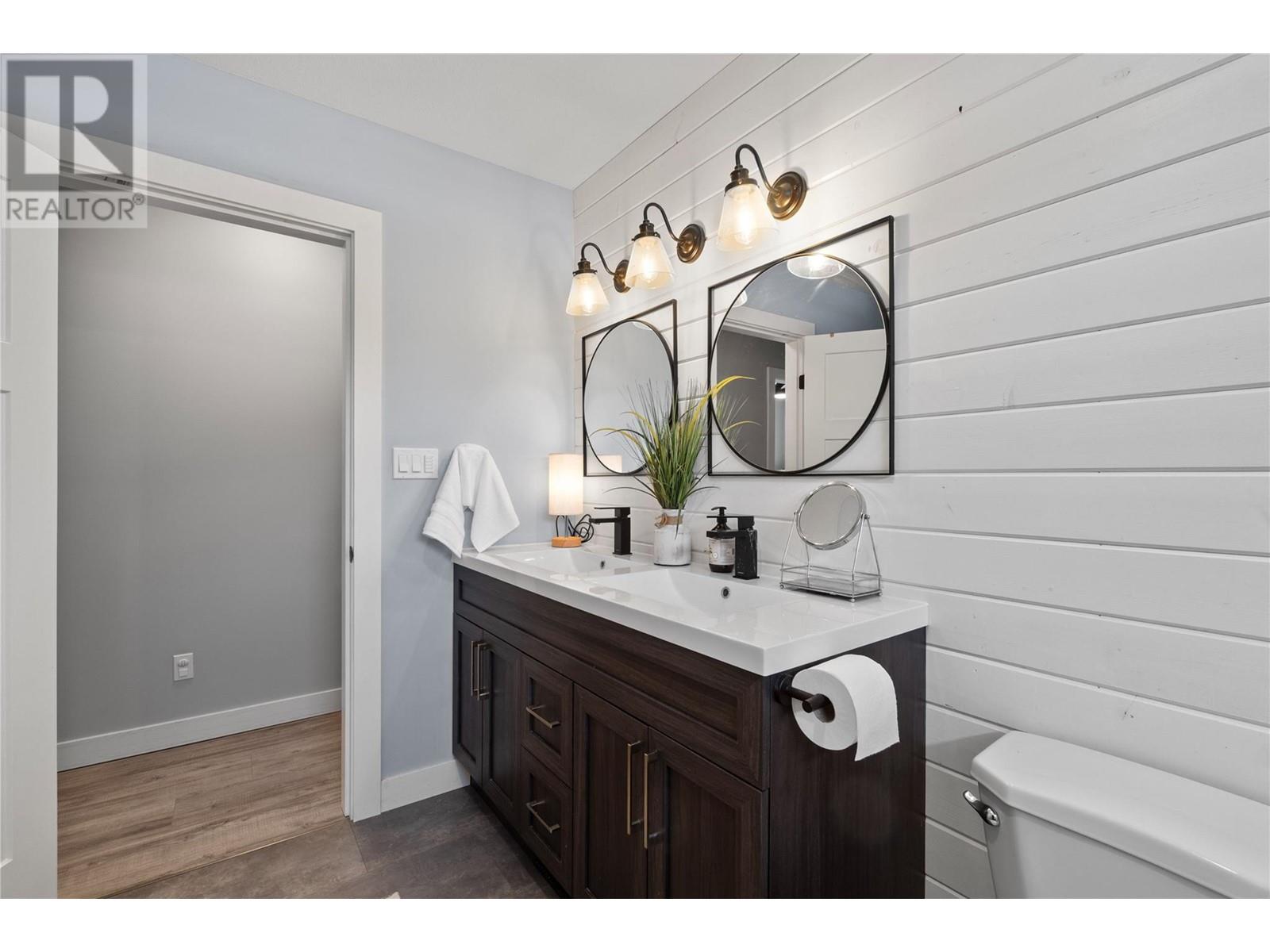 2939 Wetaskiwin Road, Falkland, British Columbia  V0E 1W0 - Photo 33 - 10345493