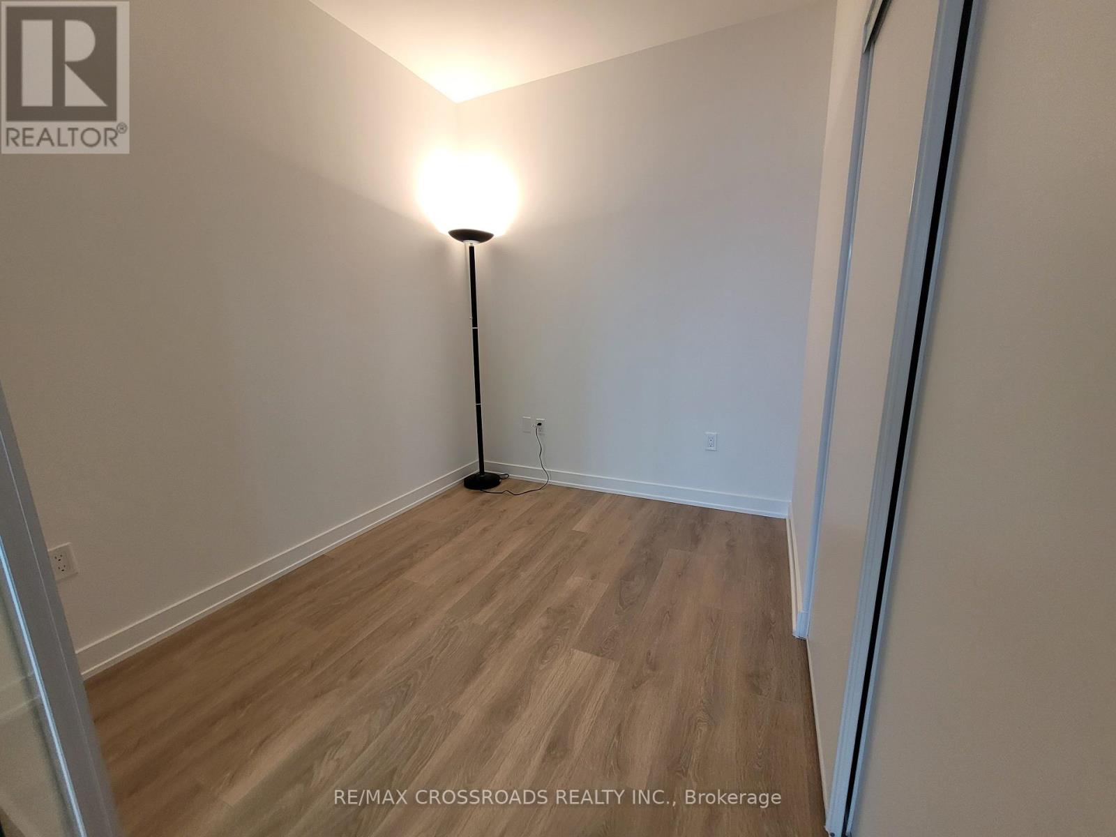 2213 - 127 Broadway Avenue, Toronto (Mount Pleasant West), Ontario  M4P 1V4 - Photo 10 - C12118289
