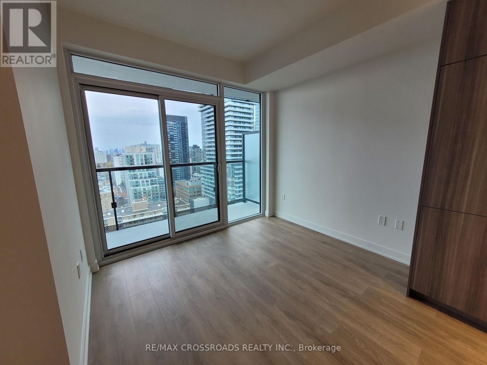 2213 - 127 Broadway Avenue, Toronto (Mount Pleasant West), Ontario  M4P 1V4 - Photo 3 - C12118289