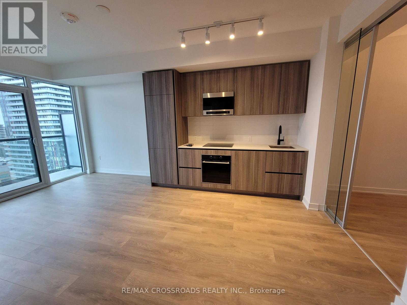 2213 - 127 Broadway Avenue, Toronto (Mount Pleasant West), Ontario  M4P 1V4 - Photo 4 - C12118289