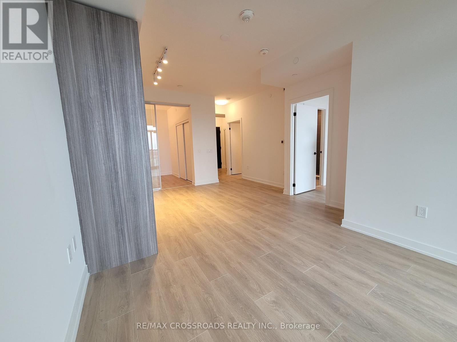 2213 - 127 Broadway Avenue, Toronto (Mount Pleasant West), Ontario  M4P 1V4 - Photo 6 - C12118289