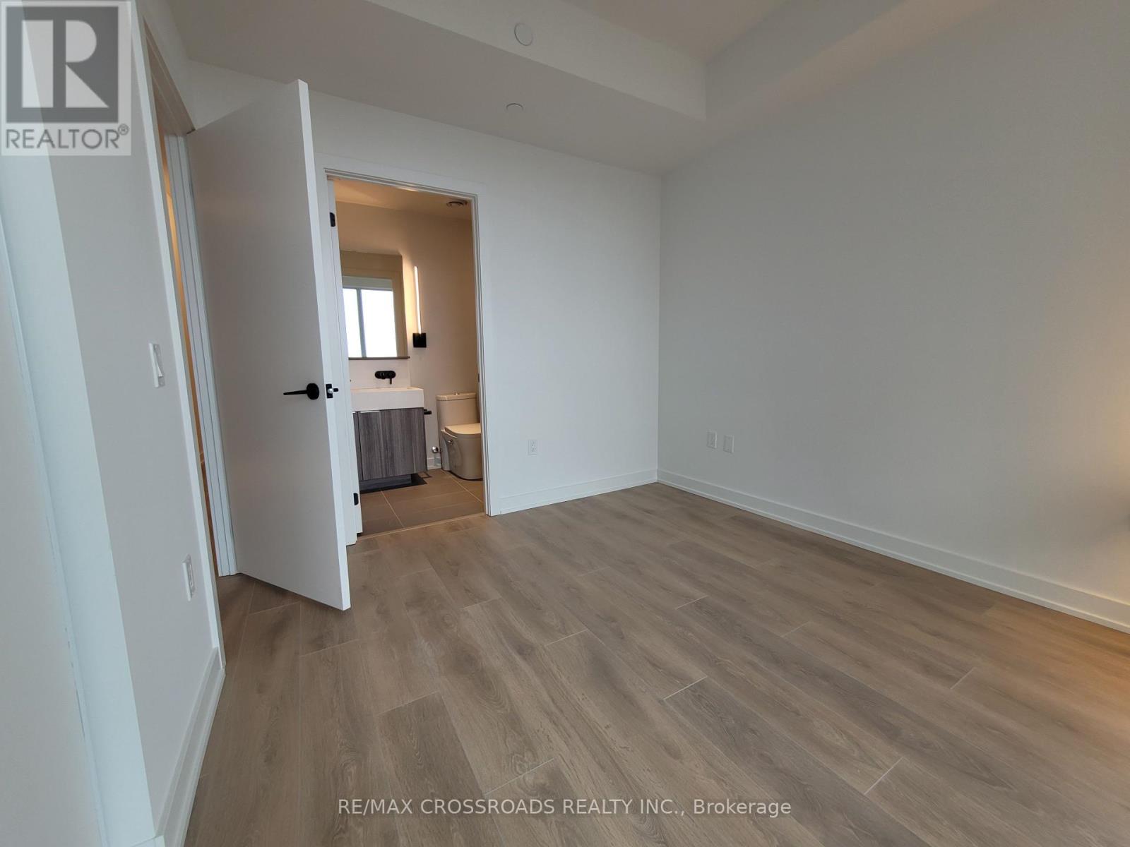 2213 - 127 Broadway Avenue, Toronto (Mount Pleasant West), Ontario  M4P 1V4 - Photo 7 - C12118289