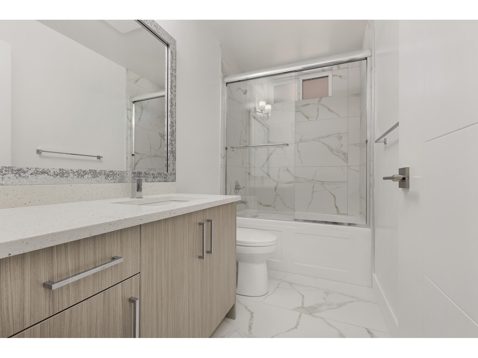 2 23809 Old Yale Road, Langley, British Columbia  V2Z 2K4 - Photo 33 - R2994412