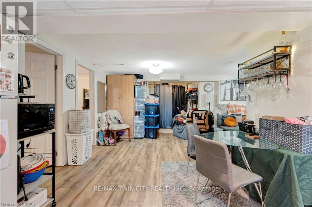 584 Colborne Street, Brantford, Ontario  N3S 3P6 - Photo 31 - X12117777