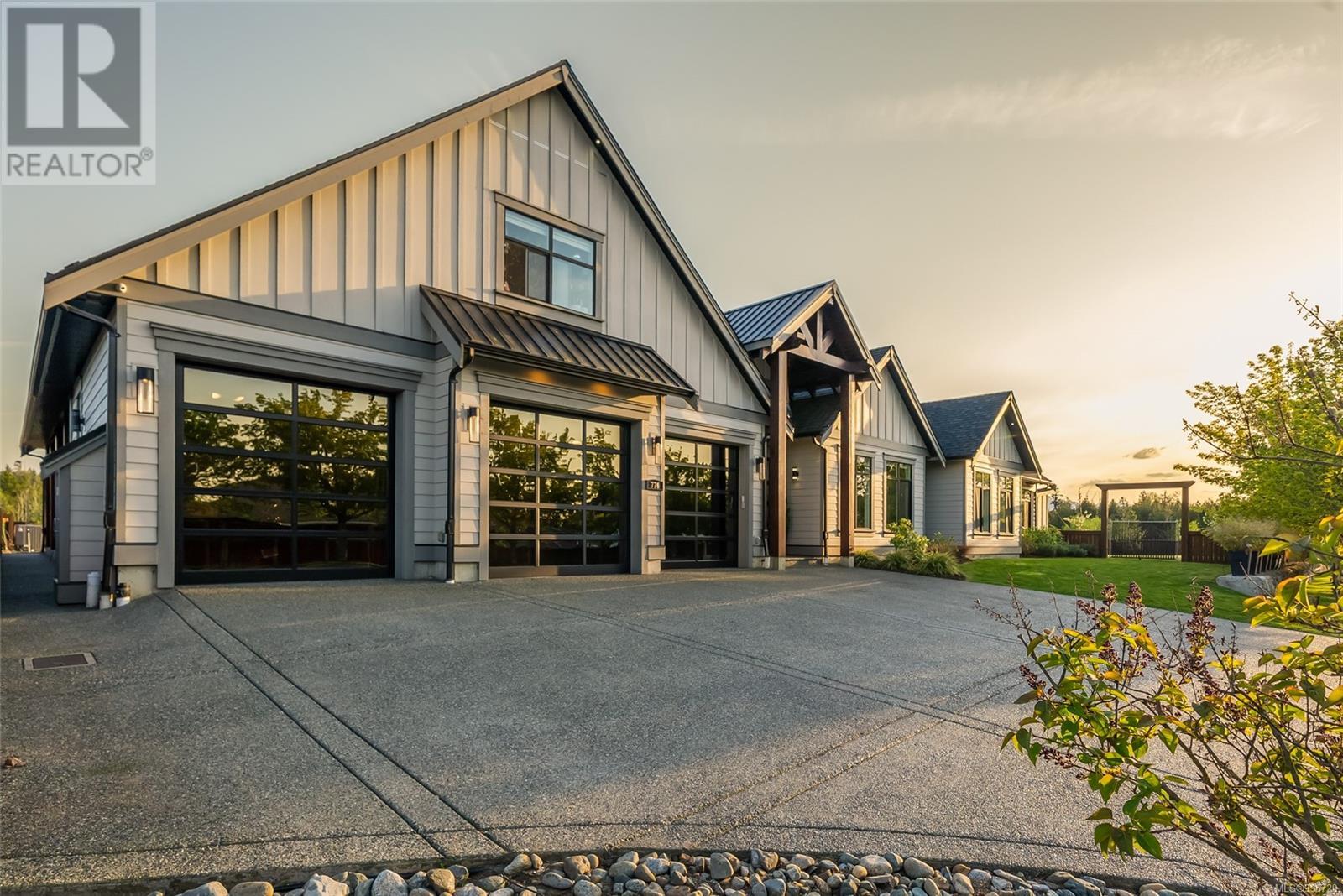 776 HIRST Ave, Parksville, British Columbia