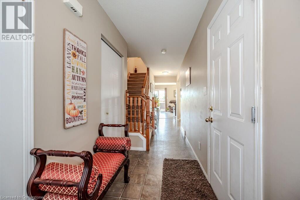 128 Henhoeffer Crescent, Kitchener, Ontario  N2E 4H3 - Photo 7 - 40691508
