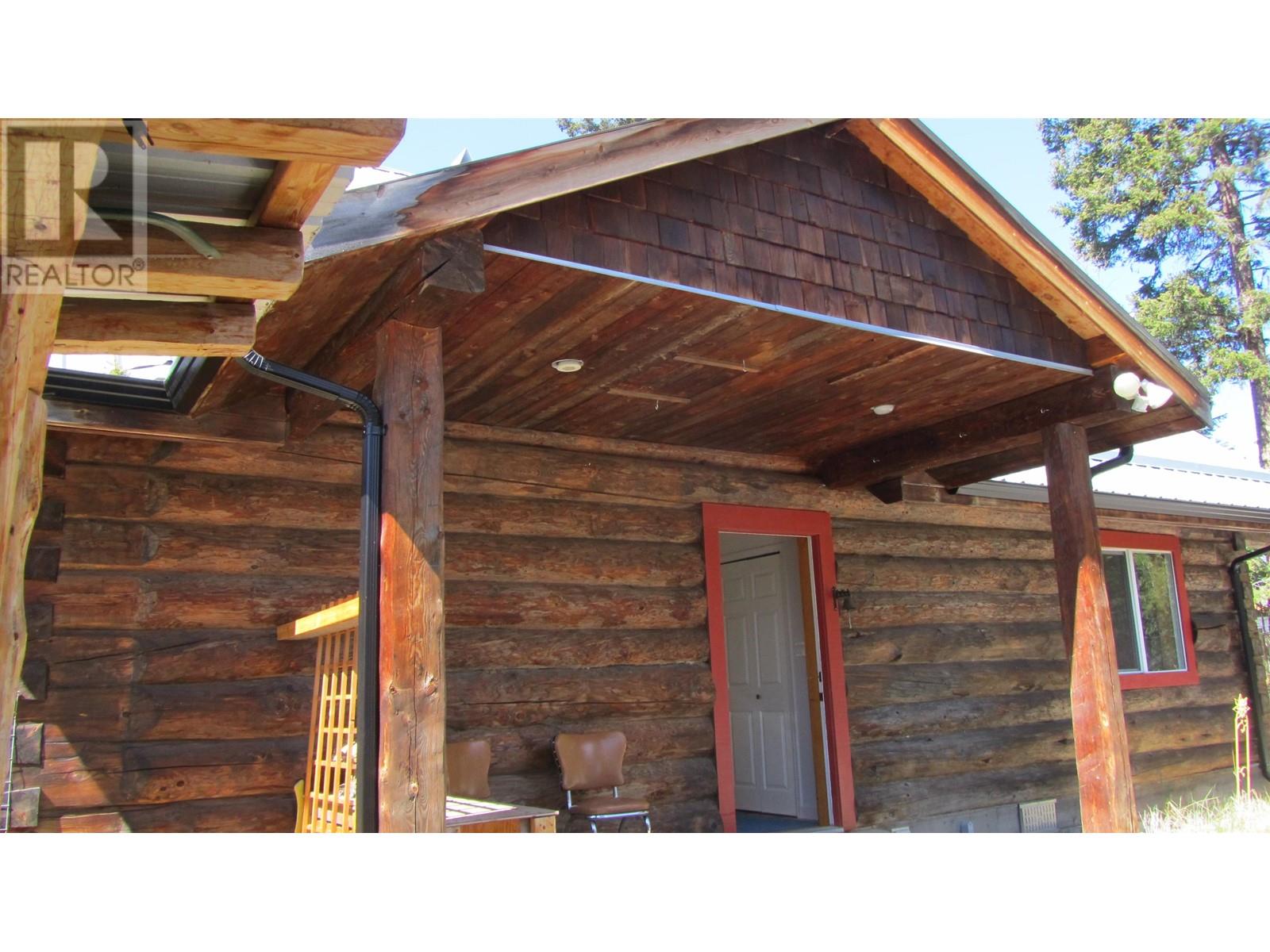 4977 Plateau Road, 108 Mile Ranch, British Columbia  V0K 2Z0 - Photo 5 - R2996736