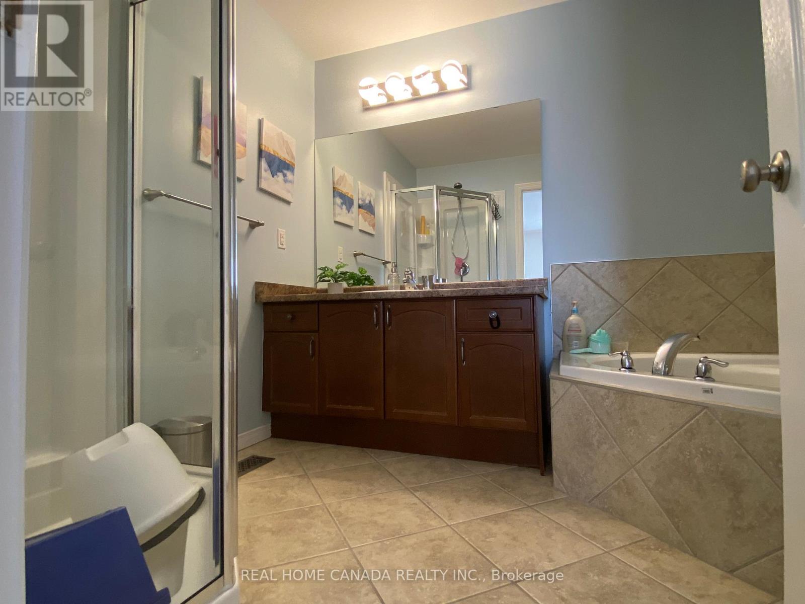 2 - 370 Stonehenge Drive, Hamilton, Ontario  L9K 0H9 - Photo 15 - X12118305