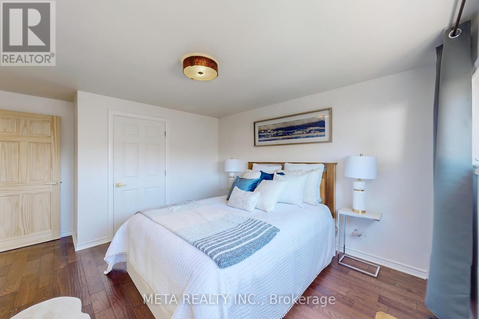 21 Tayrow Road, Toronto, Ontario  M9W 2T8 - Photo 15 - W12116683