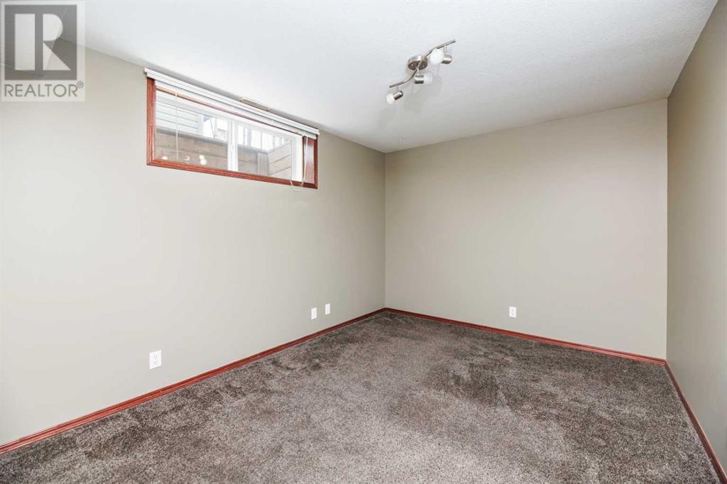 103 Kerr Close S, Red Deer, Alberta  T4P 3V6 - Photo 30 - A2216325