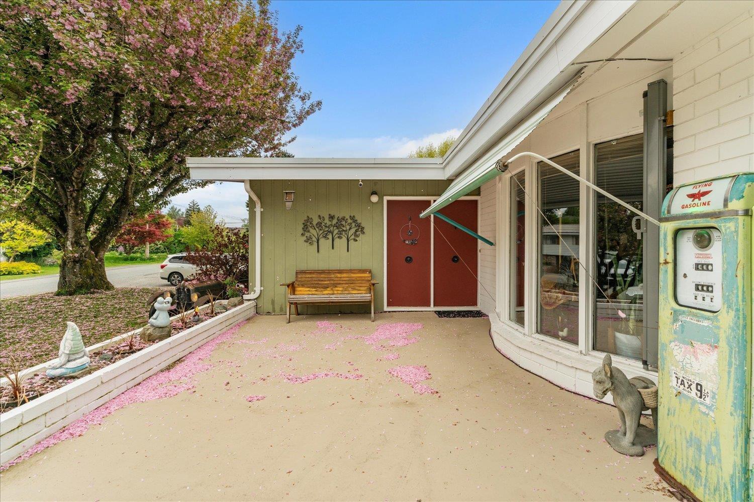Property at 33255 PLAXTON CRESCENT image 3