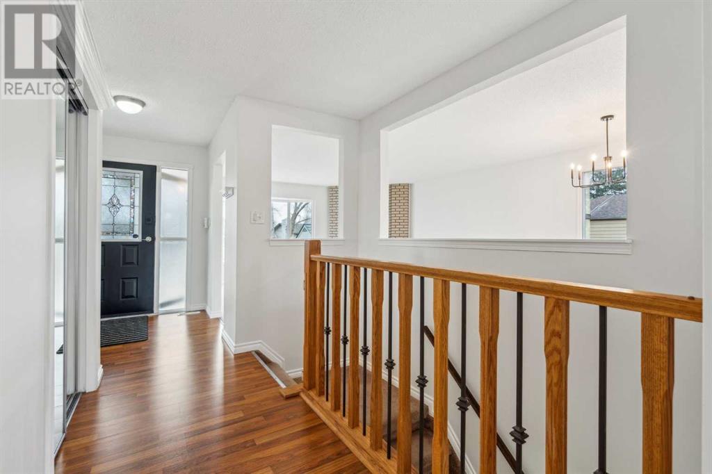 Property at 52 Berwick Court NW image 5