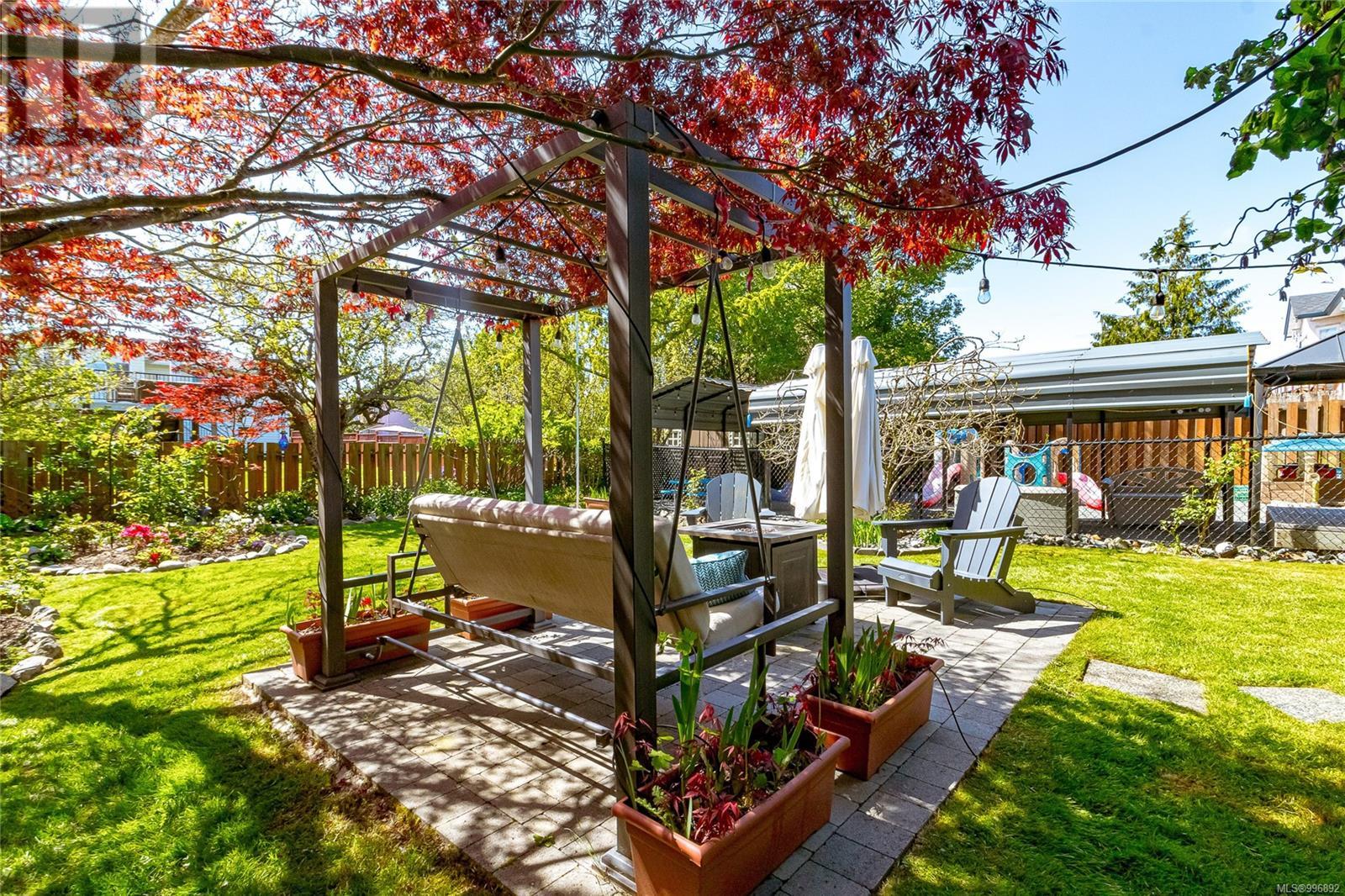 591 Baxter Ave, Saanich, British Columbia  V8Z 2G8 - Photo 36 - 996892
