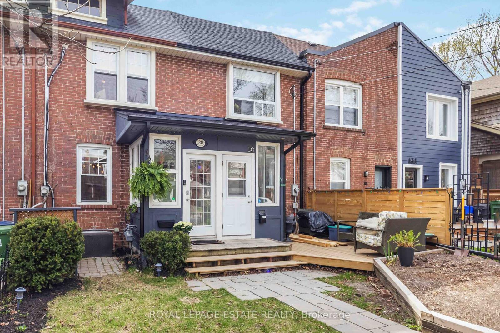 28 Hannaford Street, Toronto, Ontario  M4E 3G7 - Photo 2 - E12113674