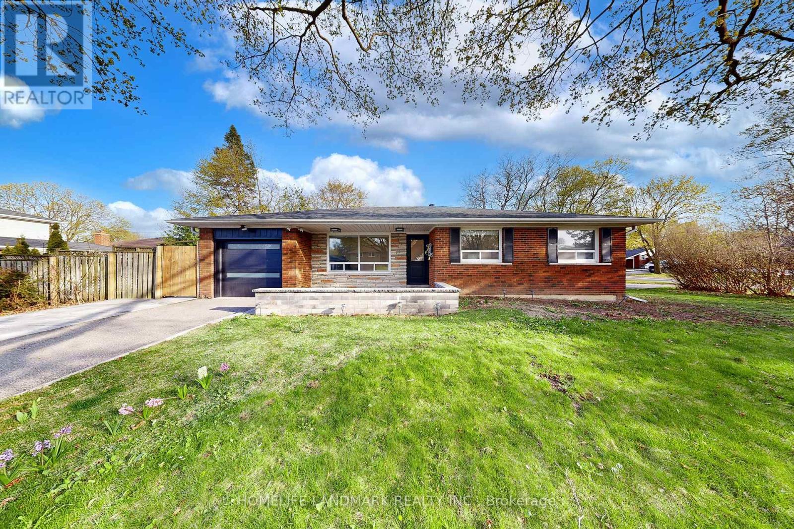 Property at 1 VALLEYCREST AVENUE image 2