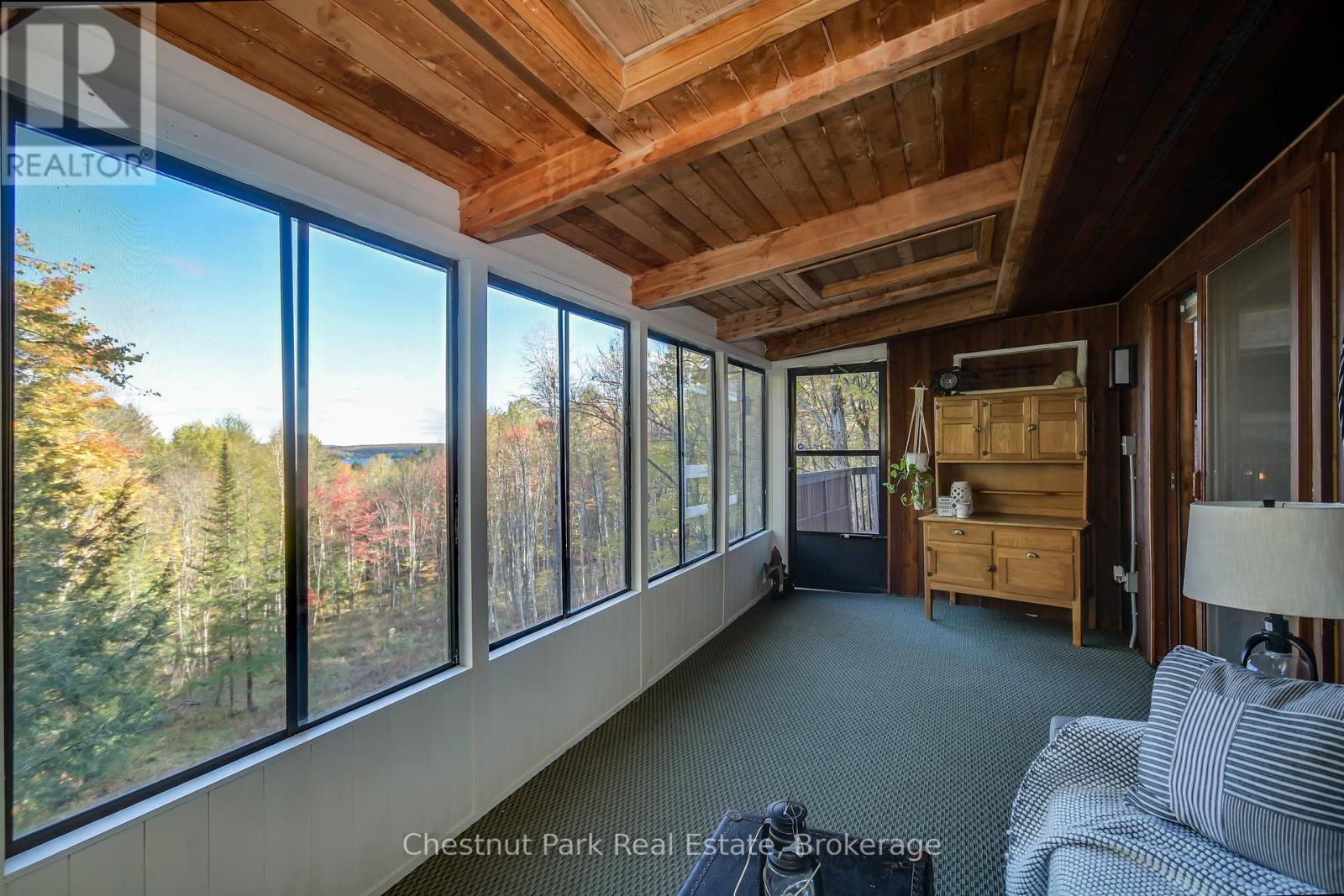 1033 Point Ideal Road, Lake Of Bays, Ontario  P0A 1H0 - Photo 10 - X12118356