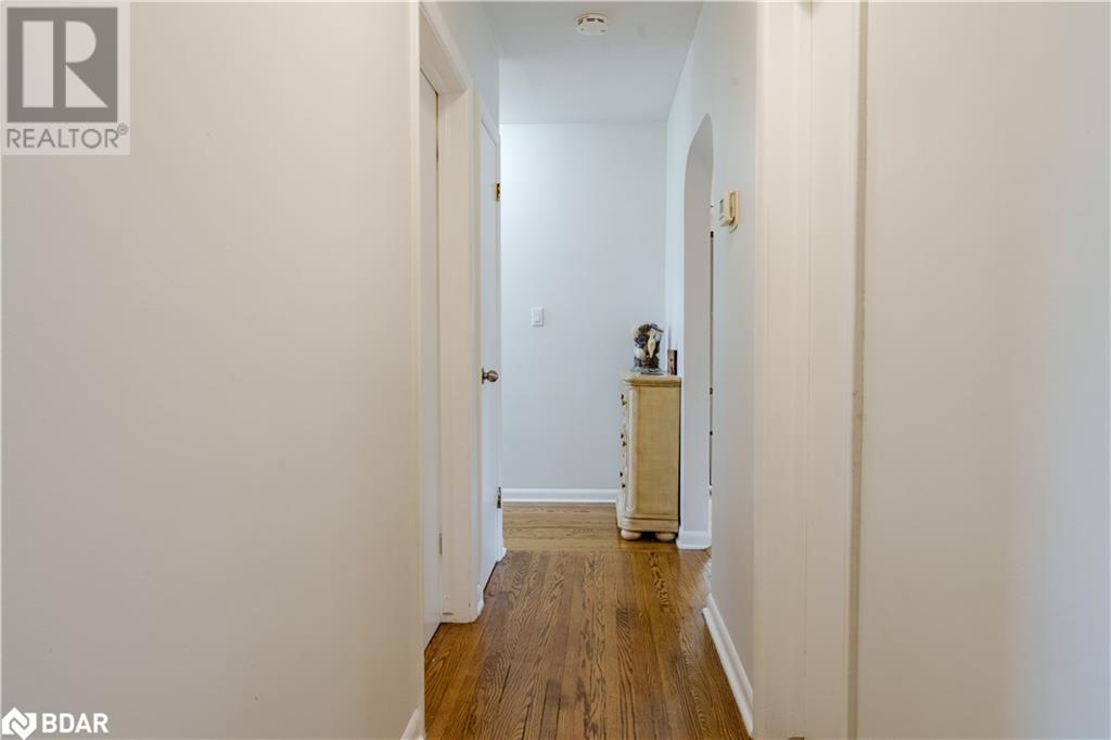Property at 424 BUNTING Road image 5