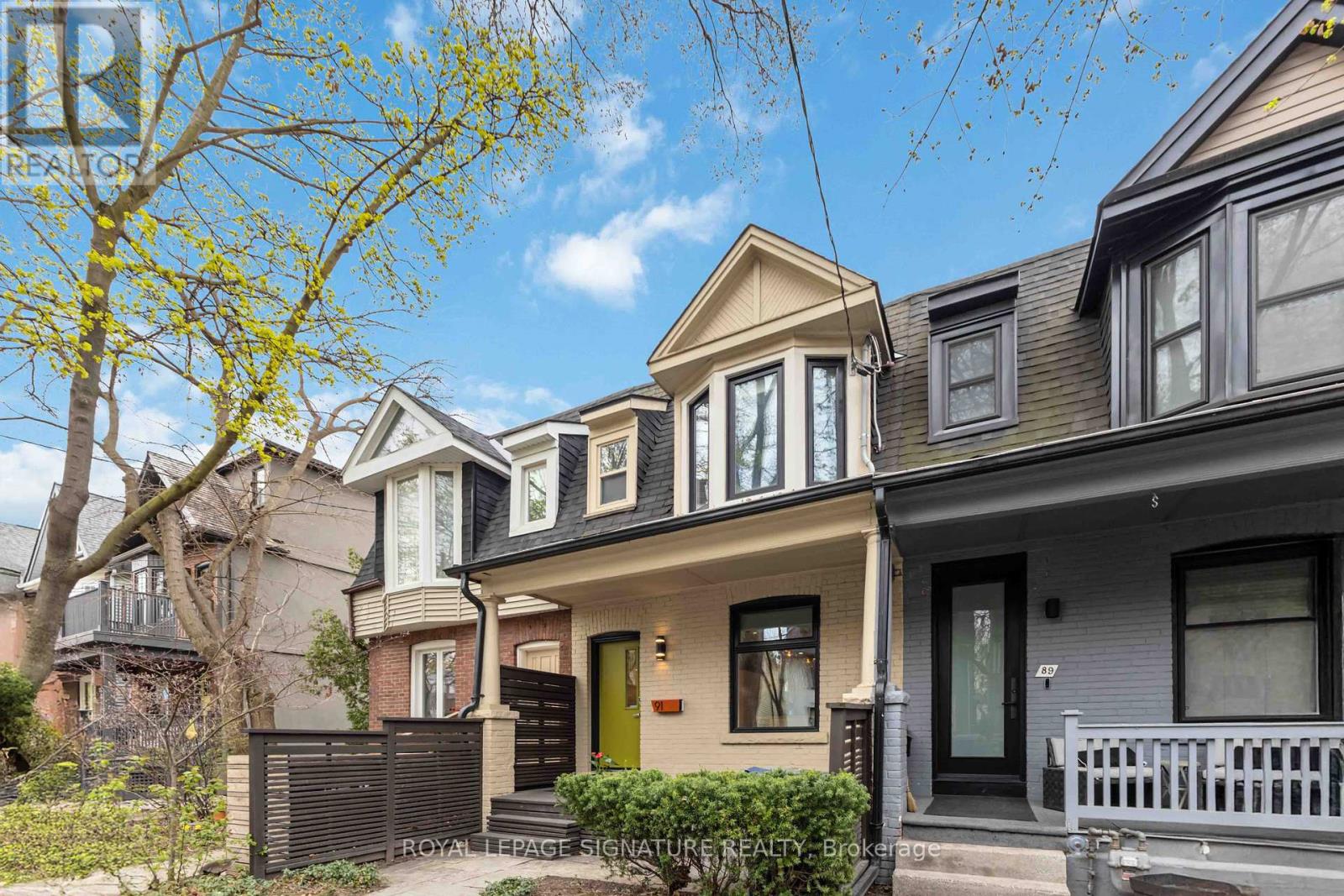 91 Strathcona Avenue, Toronto, Ontario  M4J 1G9 - Photo 3 - E12118353