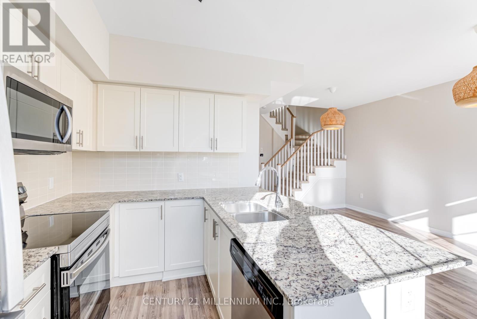 340 - 19 Bellcastle Gate, Whitchurch-Stouffville (Stouffville), Ontario  L4A 4T4 - Photo 17 - N12118352