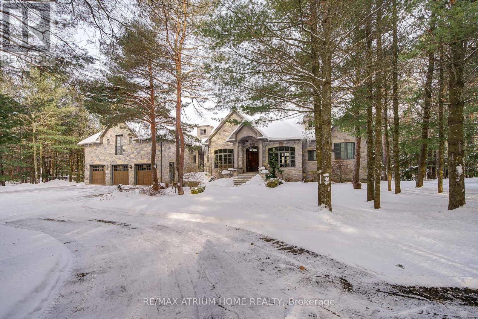 Property at 10 WOODLOT COURT image 1