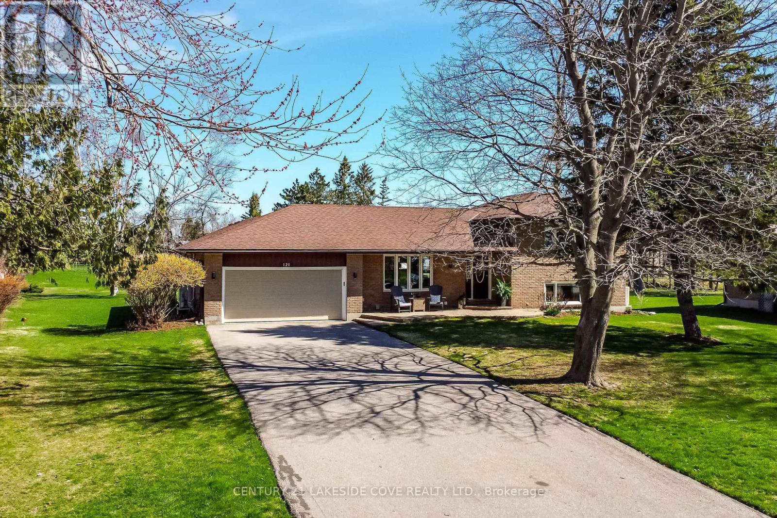 121 Bayshore Drive, Ramara, Ontario  L0K 1B0 - Photo 2 - S12117827