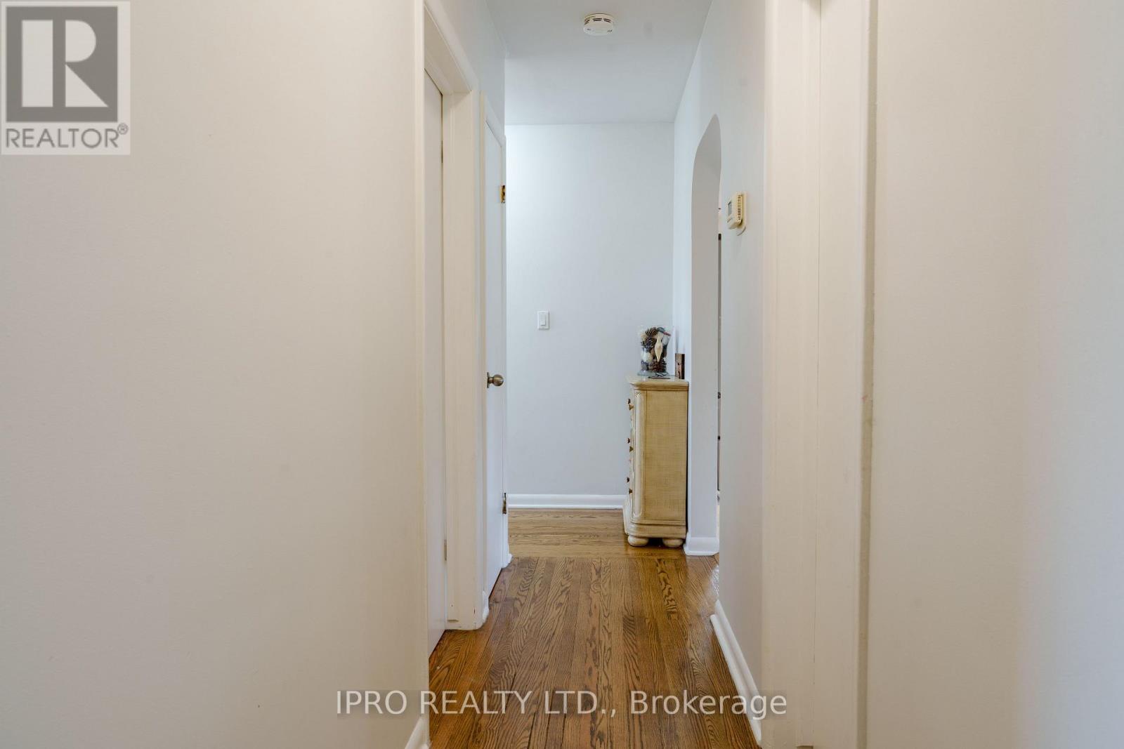 424 Bunting Road W, St. Catharines, Ontario  L2M 3Z4 - Photo 8 - X12116909