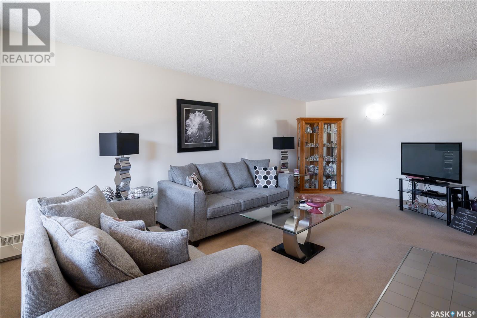 Property at 102 35 Alport CRESCENT image 5