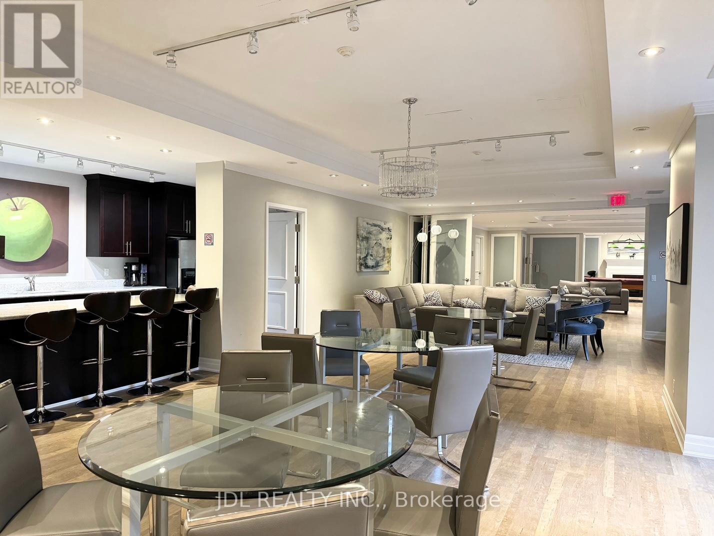 Th6 - 934 Mount Pleasant Road, Toronto, Ontario  M4P 2L6 - Photo 37 - C12118357
