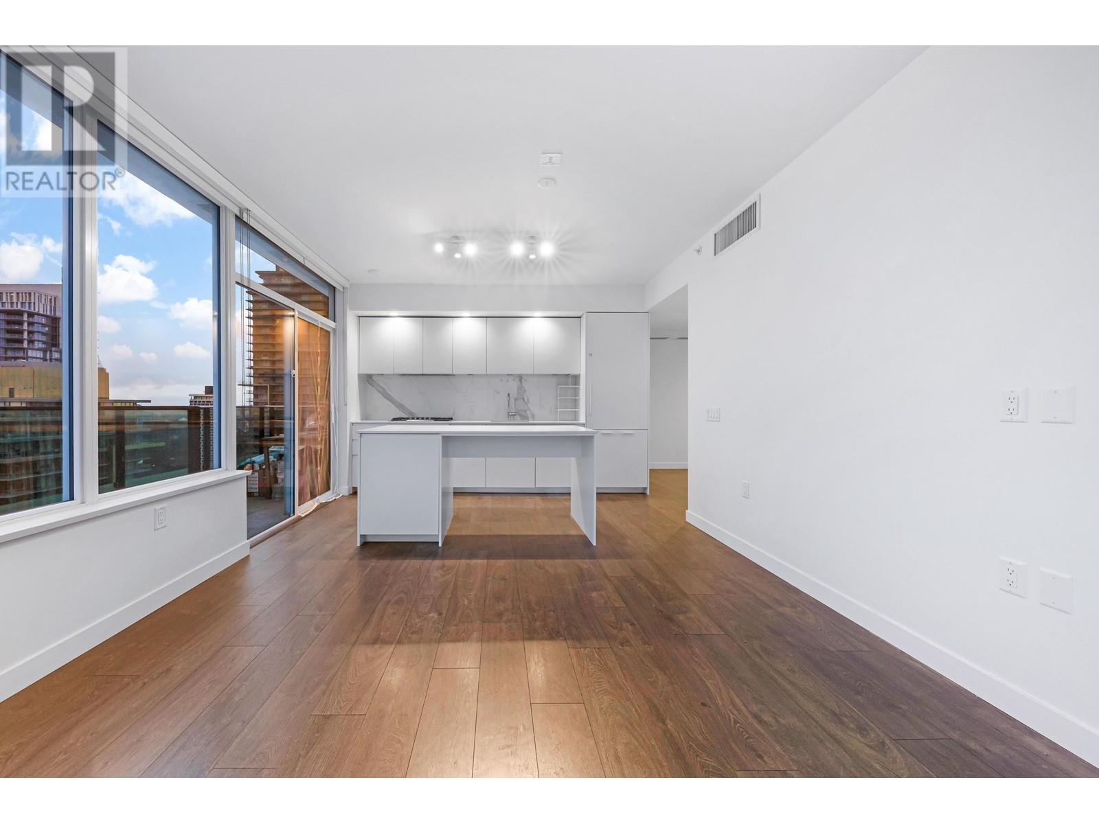 Listing Picture 18 of 23 : 3007 6463 SILVER AVENUE, Burnaby / 本拿比 - 魯藝地產 Yvonne Lu Group - MLS Medallion Club Member