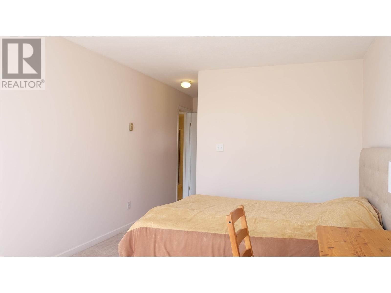 305 5568 Barker Avenue, Burnaby, British Columbia  V5H 2N9 - Photo 18 - R2996799