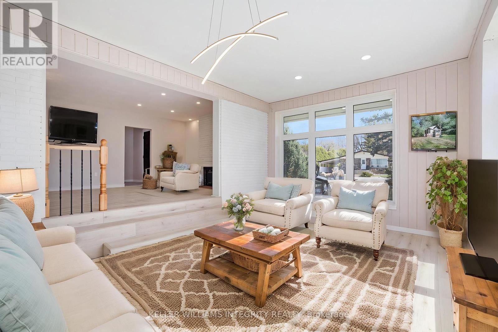 1401 Lowen Drive, Ottawa, Ontario  K1V 1H3 - Photo 12 - X12118392