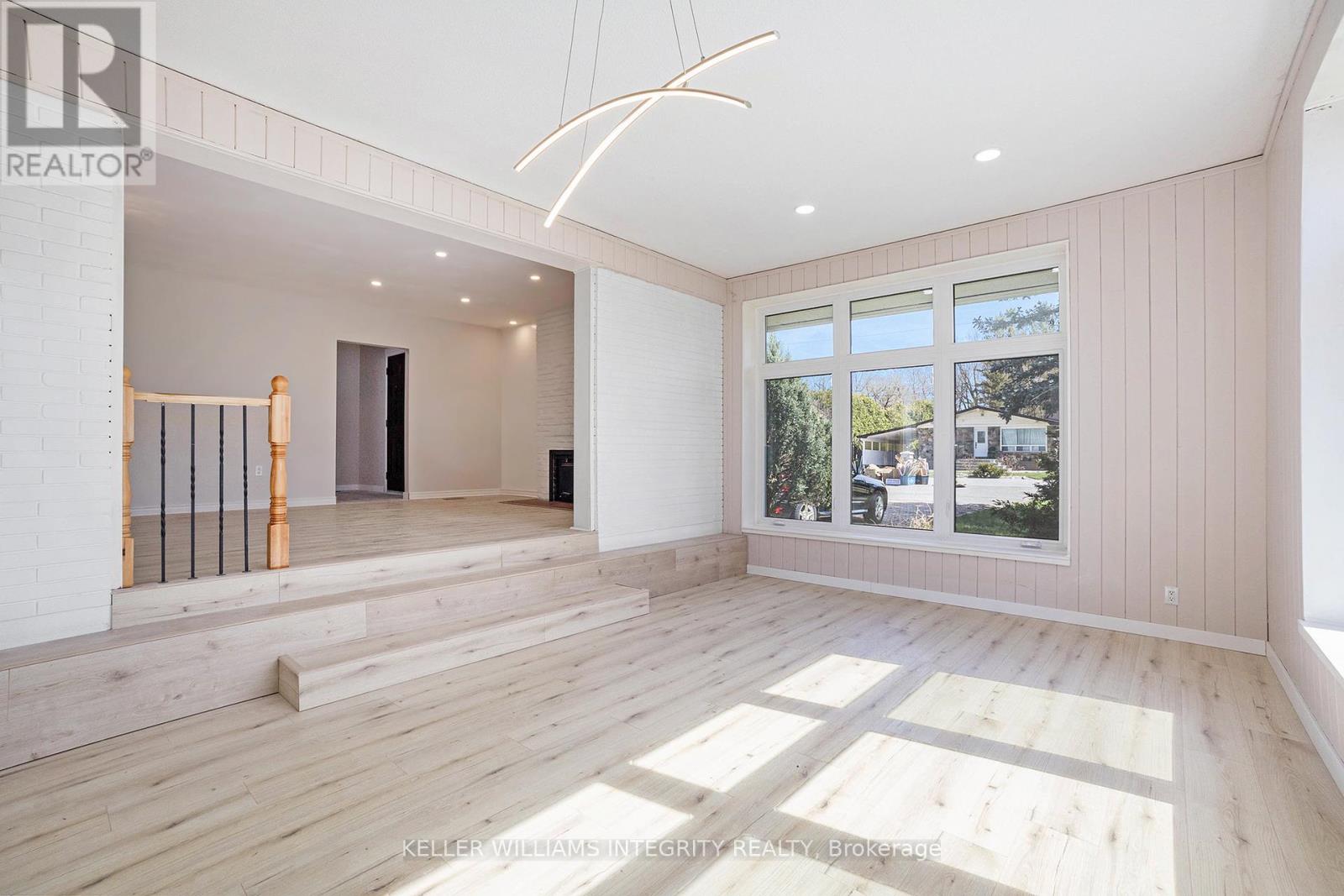 1401 Lowen Drive, Ottawa, Ontario  K1V 1H3 - Photo 13 - X12118392