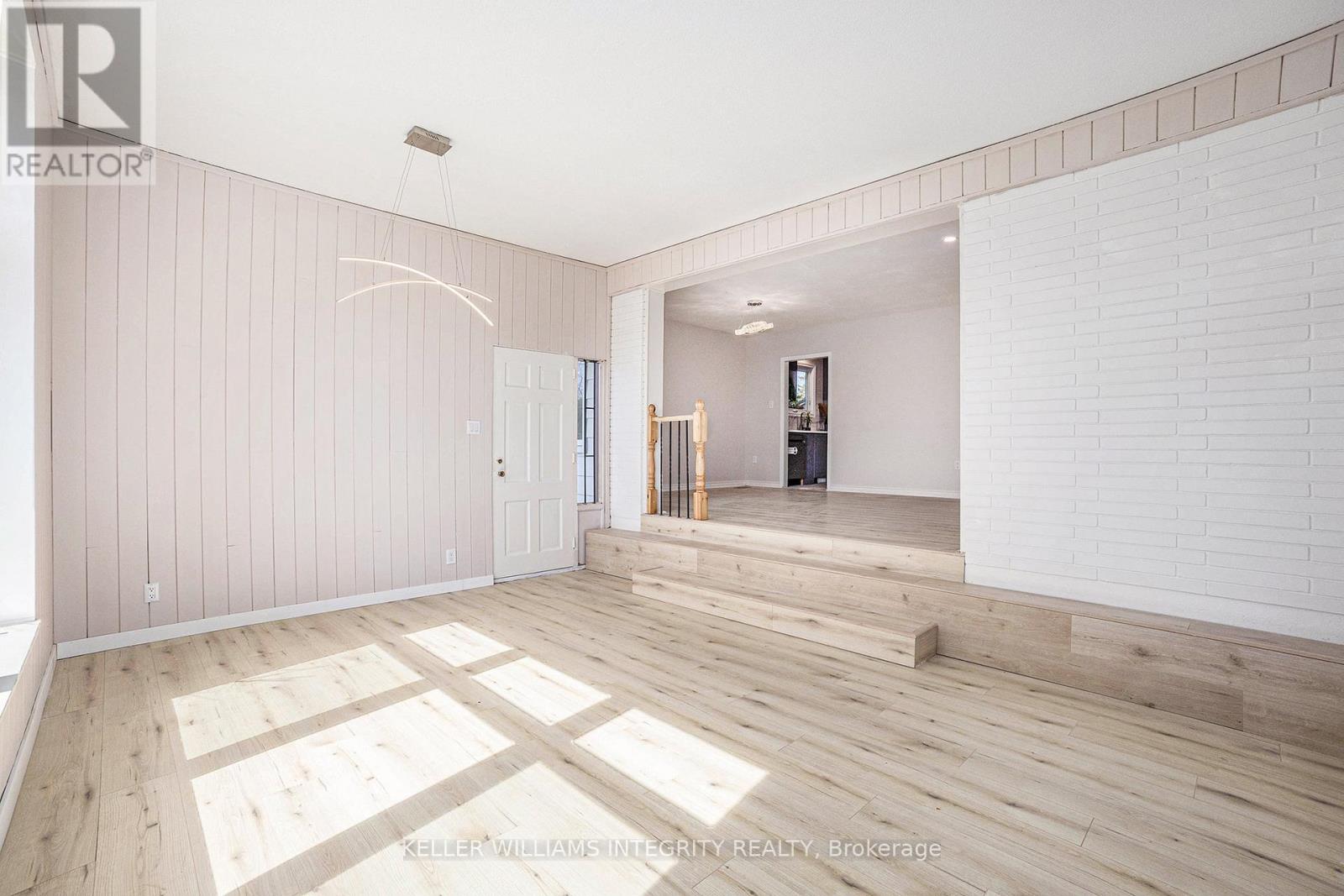 1401 Lowen Drive, Ottawa, Ontario  K1V 1H3 - Photo 14 - X12118392