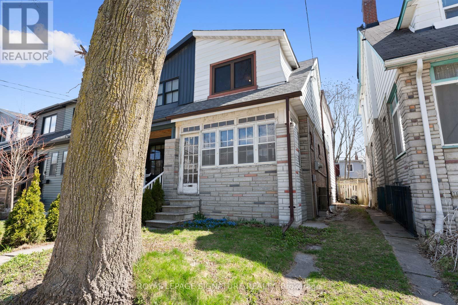 99 Kent Road, Toronto, Ontario  M4L 2X5 - Photo 2 - E12102323