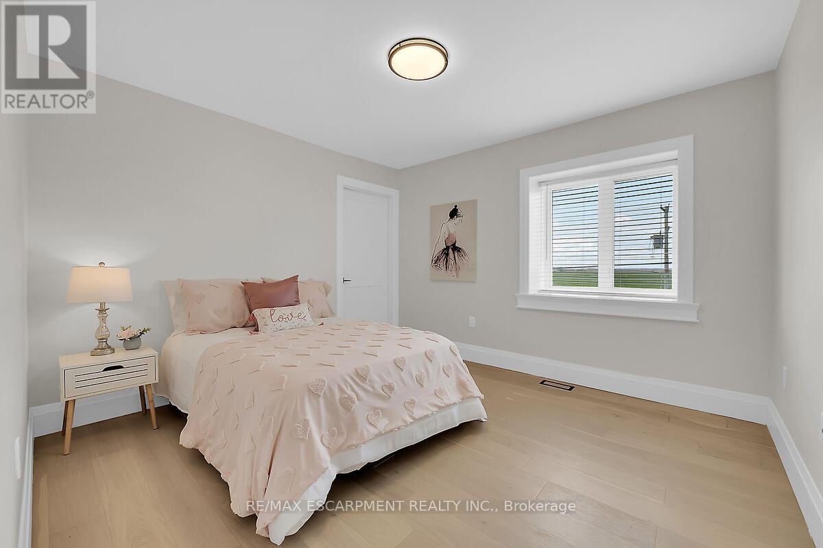 8184 Airport Road E, Hamilton, Ontario  L0R 1W0 - Photo 32 - X12116797
